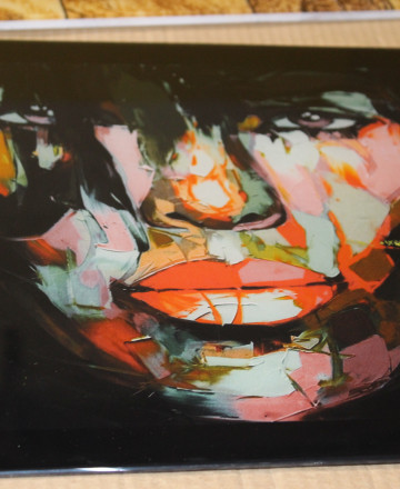 Чем керамическая фотопечать отличается от УФ-печати?